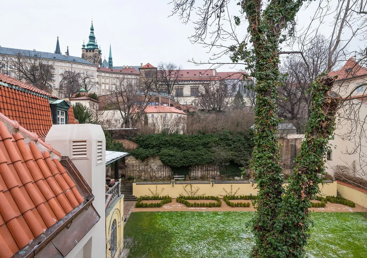 Blue Oak Aparthotel Prague